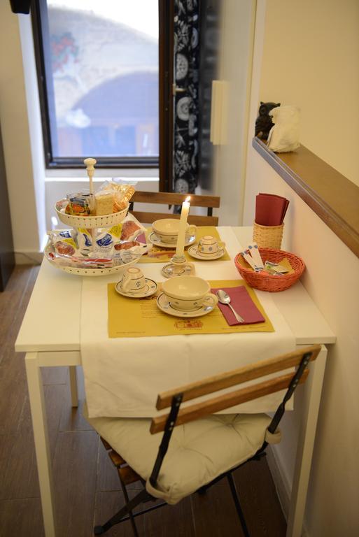 B&B La Uascezze Барі Номер фото